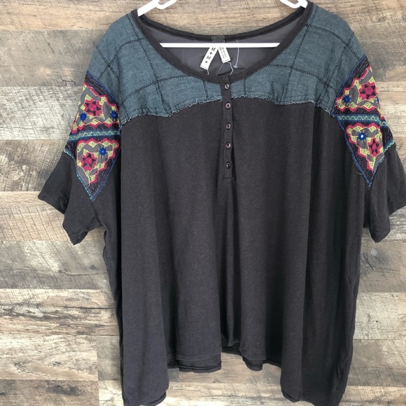 We The Free Tops - Medium We The Free Oversized Crop Short Sleeve Top